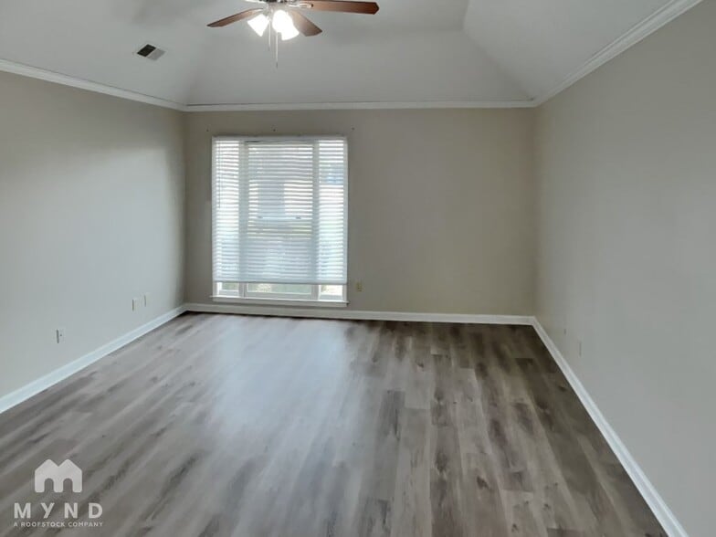 Building Photo - 9437 Bryant Trent Blvd