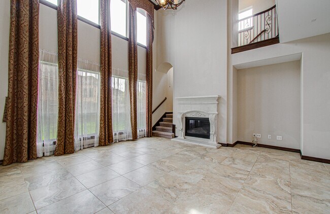 Building Photo - 5711 Avon Landing Ln