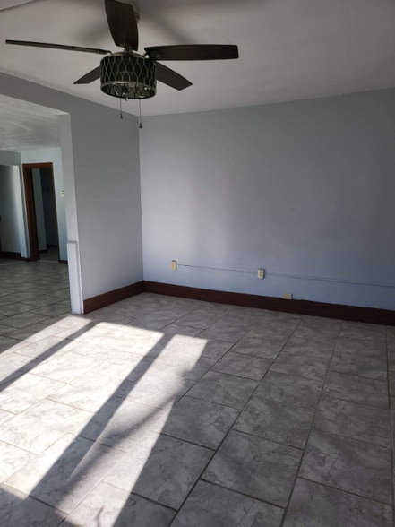 Building Photo - 101 E 2nd Ave