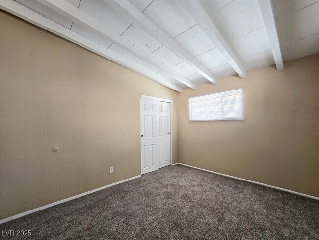 Building Photo - 713 N 18th St