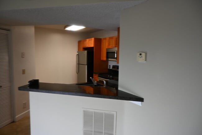 Building Photo - 8721 Wiles Rd