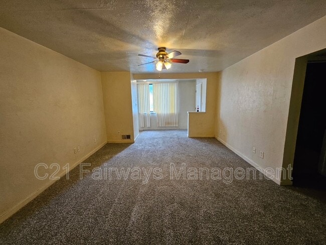 Building Photo - 535 3rd St