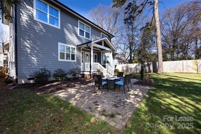Building Photo - 1012 Rockway Dr