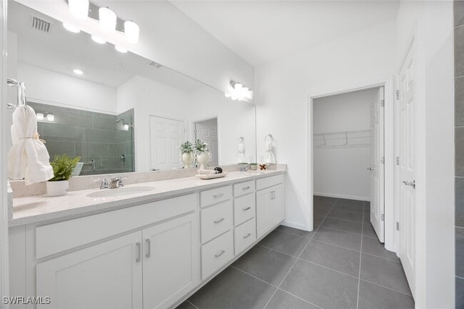 Building Photo - 5683 Mayflower Way