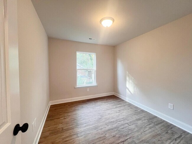 Building Photo - 106 Keel Ln