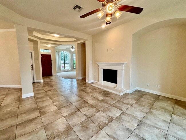 Building Photo - 2501 Speidel Dr