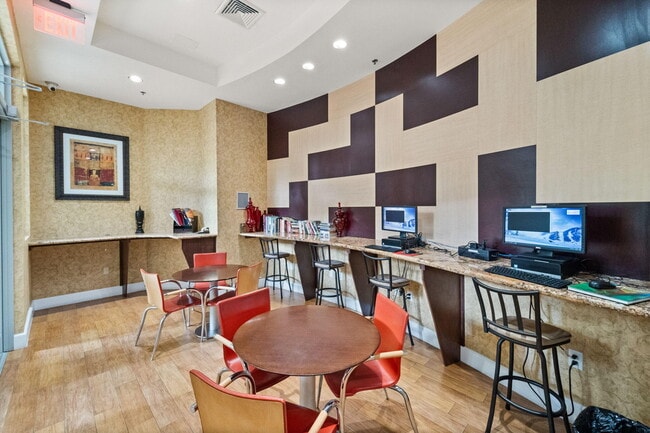 Building Photo - 1830 Radius Dr