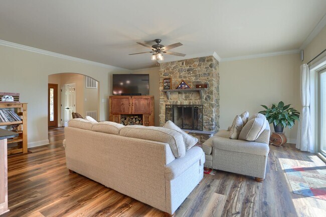 Building Photo - 11409 Weatherstone Dr
