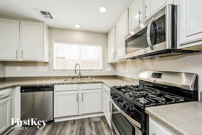 Building Photo - 809 Chapleton Ct