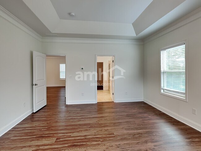 Building Photo - 30 Adams Manor Court