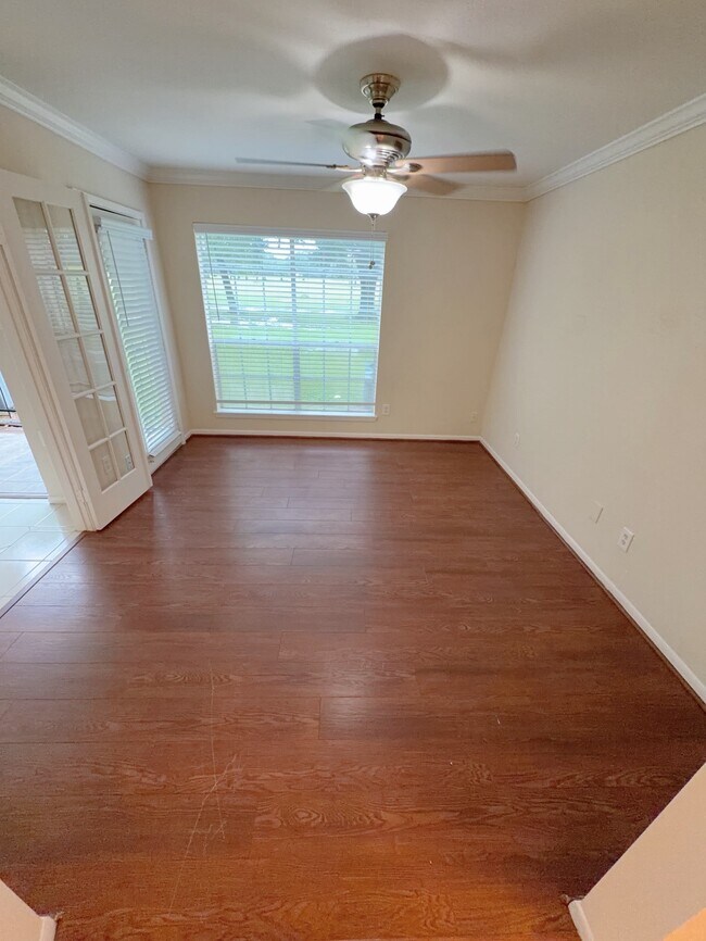 Building Photo - 6666 Harbor Town Dr