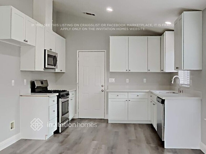 Building Photo - 1182 Park Heights Dr