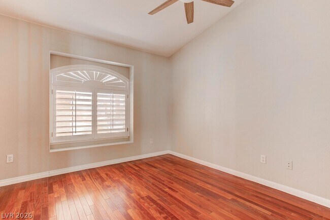 Building Photo - 5729 Janell Dr