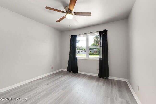 Building Photo - 7930 Bellemeade Blvd