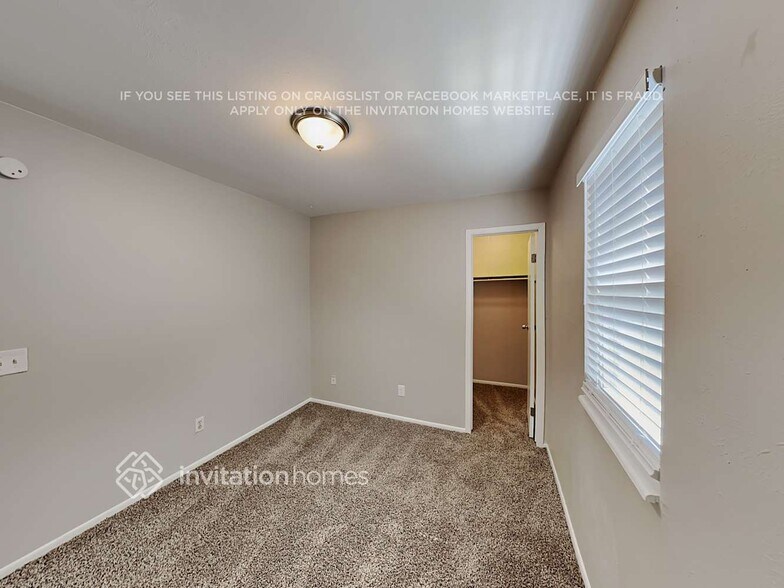 Building Photo - 9701 W 104th Dr