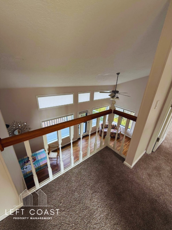 Building Photo - 6215 NE Oar Dr