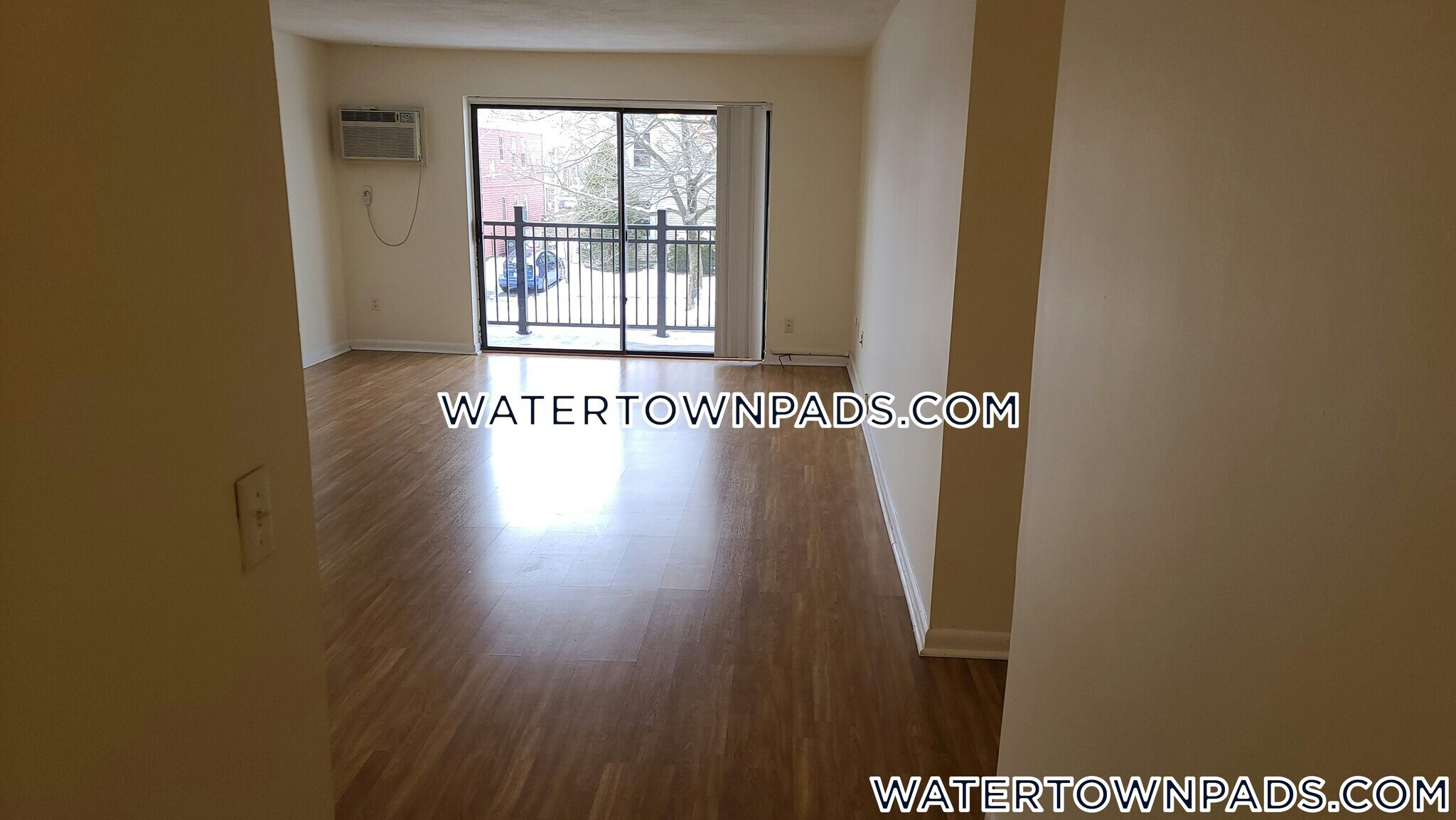 Building Photo - 245 Main St