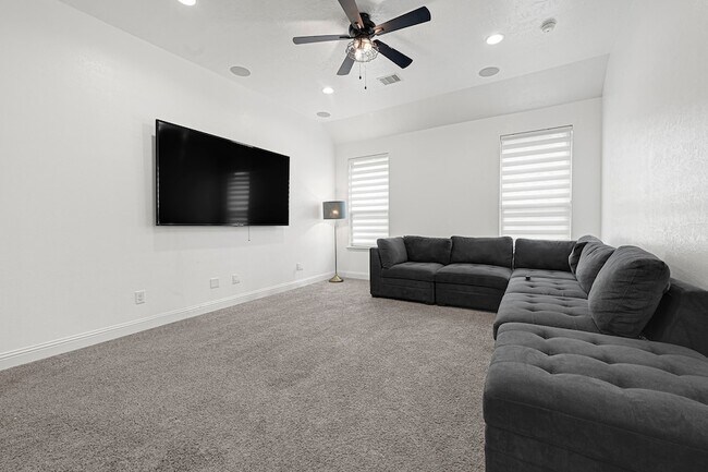 Building Photo - 8126 Lockridge Terrace Ln