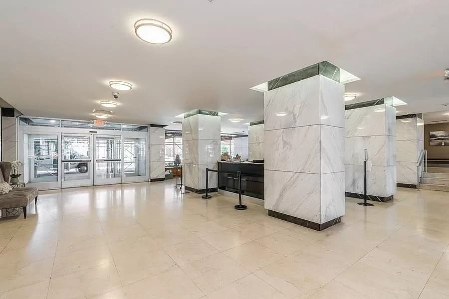 Building Photo - 500 Central Ave