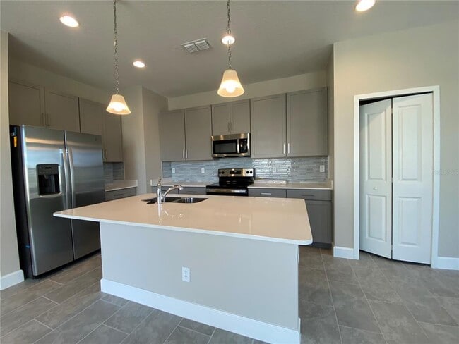 Building Photo - 1405 Captiva Cv