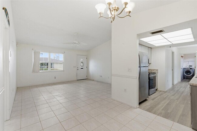 Building Photo - 7284 Sea Mist Dr