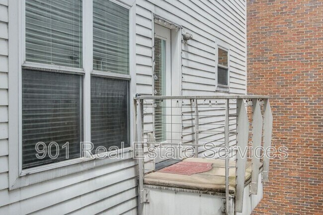 Building Photo - 426 N Front St