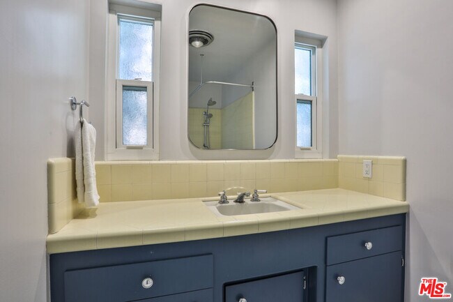 Building Photo - 4547 Don Milagro Dr