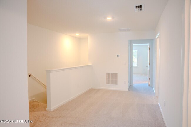 Building Photo - 2221 Windward Cay Ln