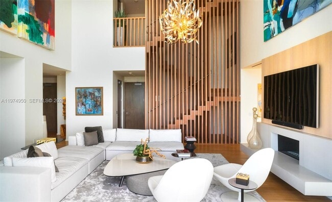 Building Photo - 2901 Collins Ave