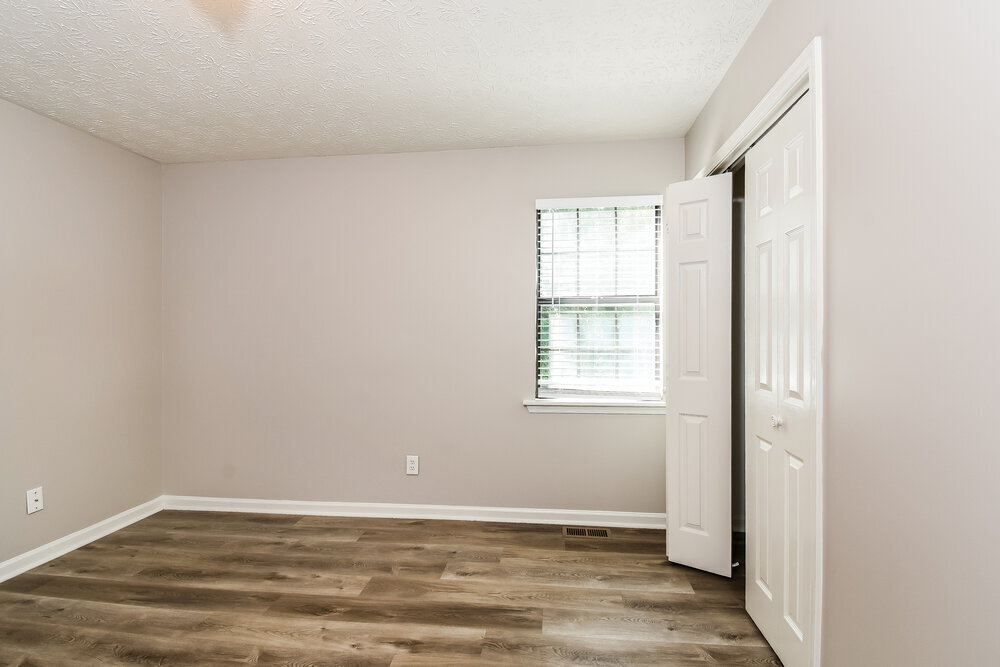 Building Photo - 2721 Candler Ln