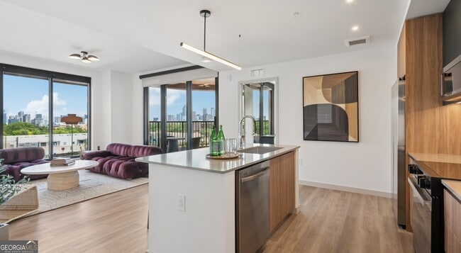 Building Photo - 660 11th St NW