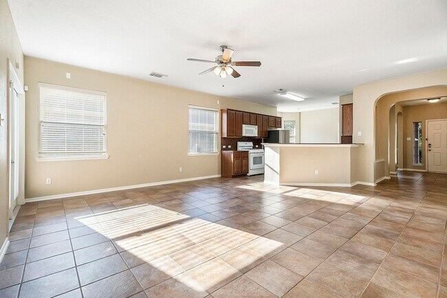 Building Photo - 6185 Galloway Ln