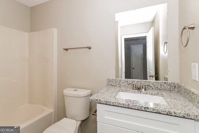 Building Photo - 5319 Creekview Way