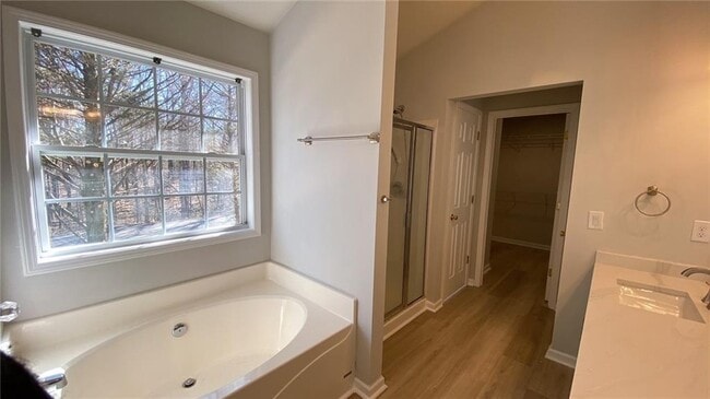 Building Photo - 325 Pintail Ct