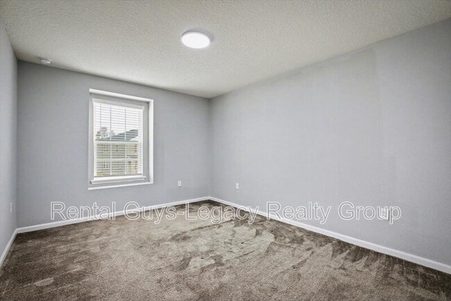 Building Photo - 5054 Oak Bend Ave