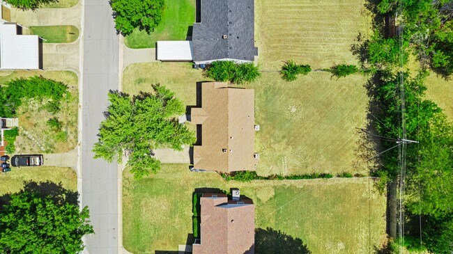 Building Photo - 3132 NW 44th St