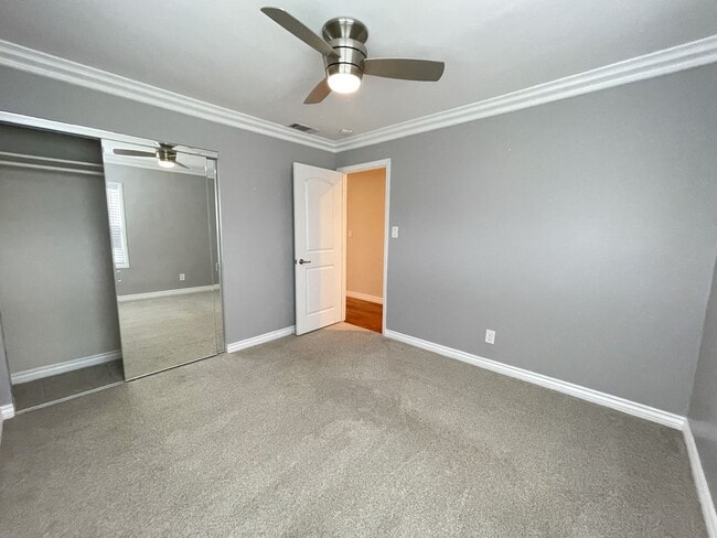 Building Photo - 716 W Upas St