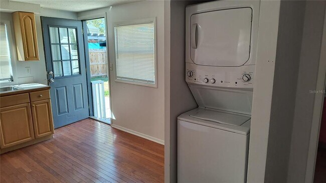 Building Photo - 817 Ohio Ave