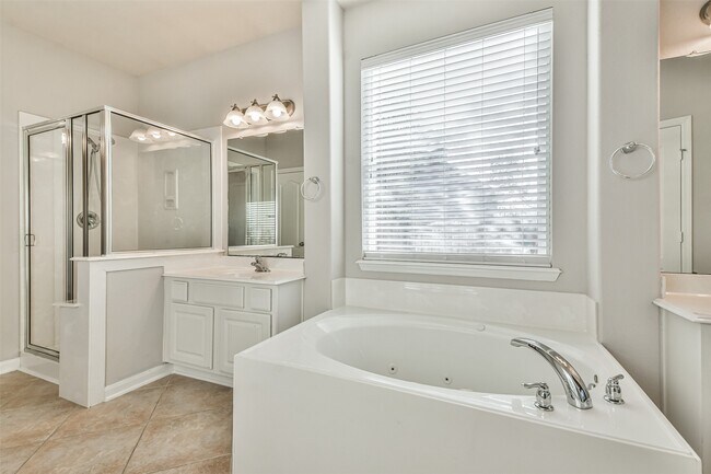 Building Photo - 9506 Gramond Hall Ct