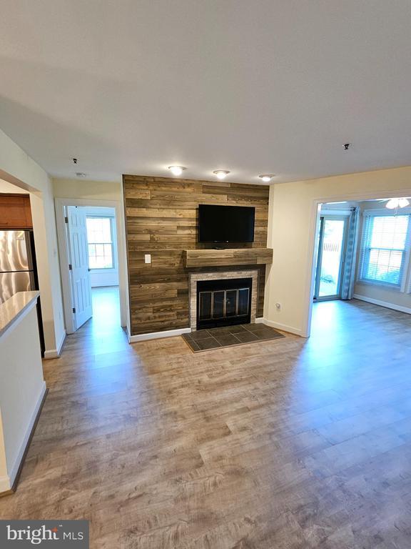 Building Photo - 904 Martell Ct