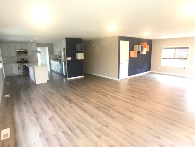 Building Photo - Great House for Rent