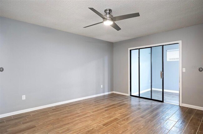 Building Photo - 2344 Flamingo Way