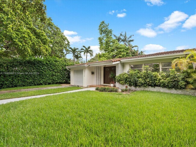 Building Photo - 6315 Cellini St