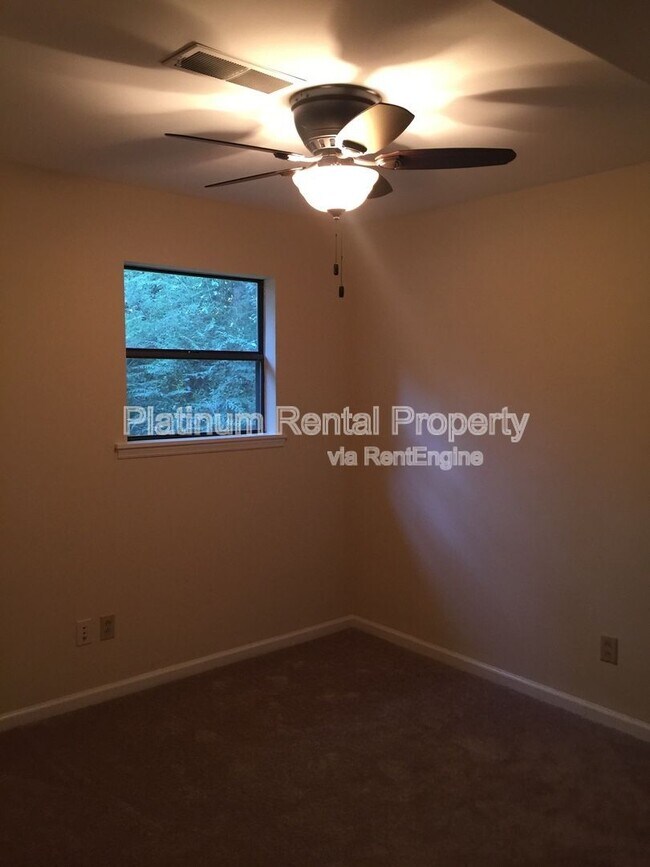 Building Photo - 9775 Loblolly Ln