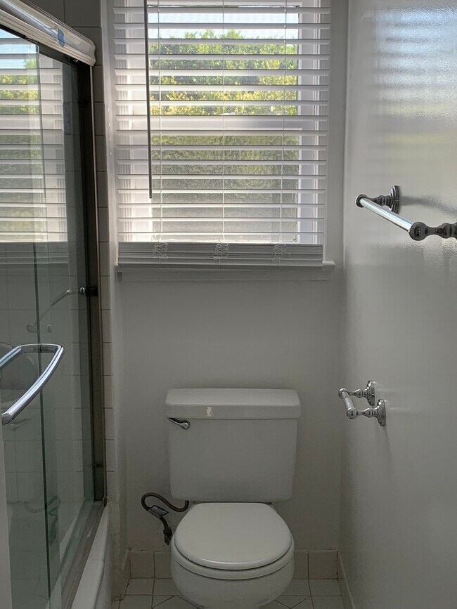 Bathroom - 3121 Arizona Ave