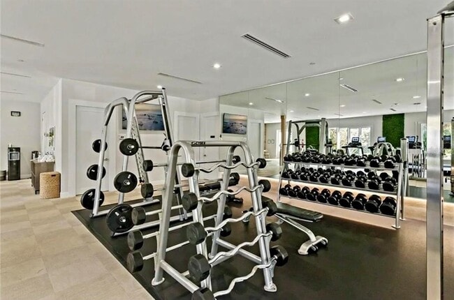 Building Photo - 8515 53rd Pl E