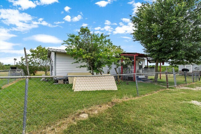 Building Photo - 480 Grandpa Rd