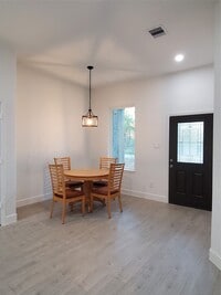 Building Photo - 470 Candlelight Ln