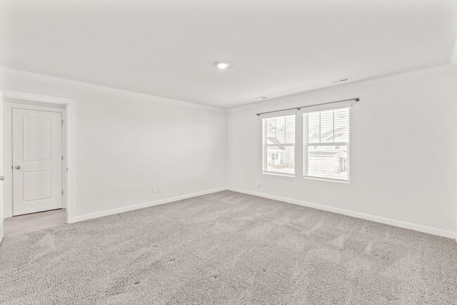 Building Photo - (Coming Soon) Beautiful 4 bedroom home in Belmont!