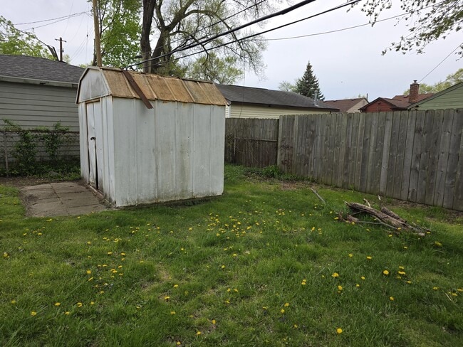 Building Photo - 26051 Alger St